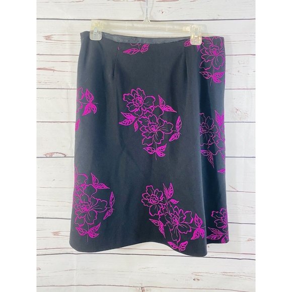 Tailor B Moss Skirt Womans Sz 10 Black Hot Pink Embroidered Flowers Lined - Picture 3 of 7